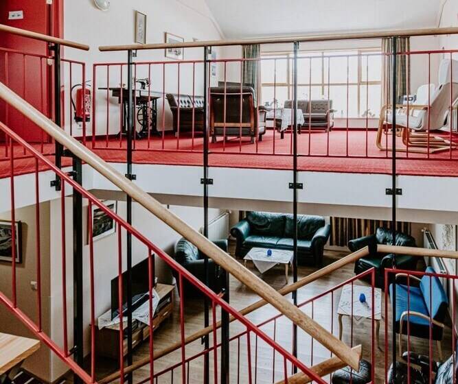 پانسیون Narfastadir Guesthouse