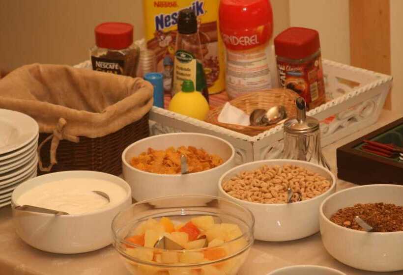 پانسیون Narfastadir Guesthouse