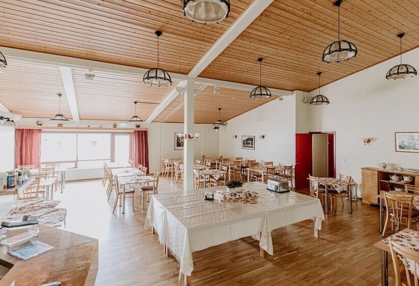 پانسیون Narfastadir Guesthouse