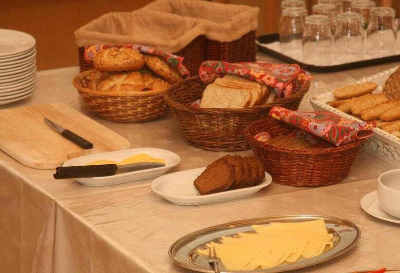 پانسیون Narfastadir Guesthouse