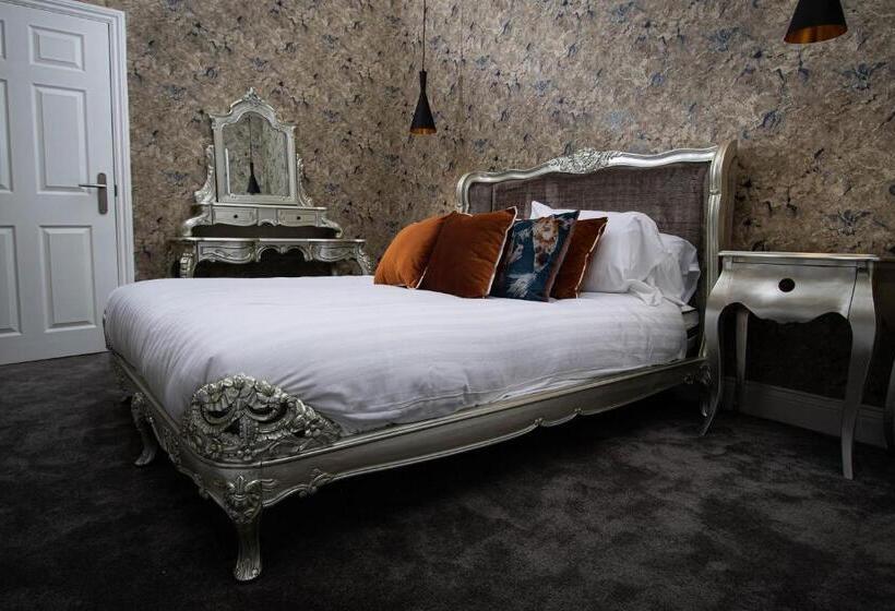 ペンション The Auction House