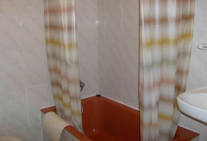 ペンション Hostal Monterredondo