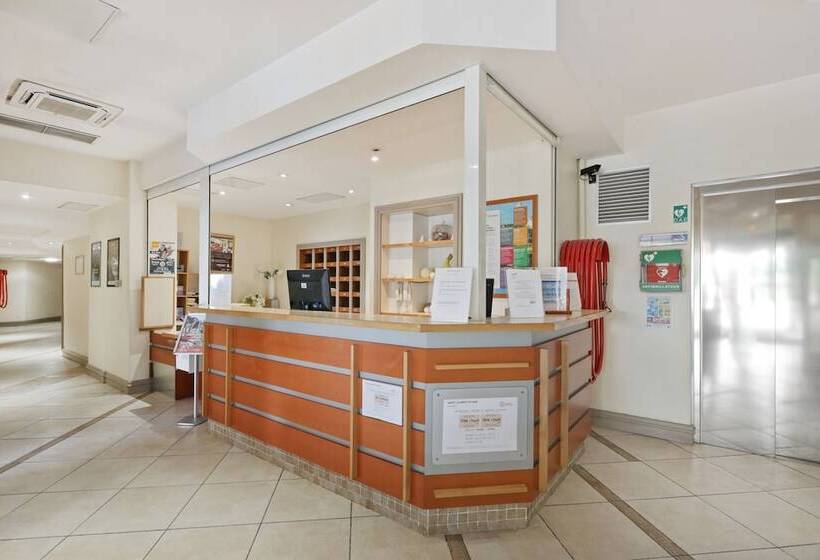 P&v Residence Saint Laurent Du Var