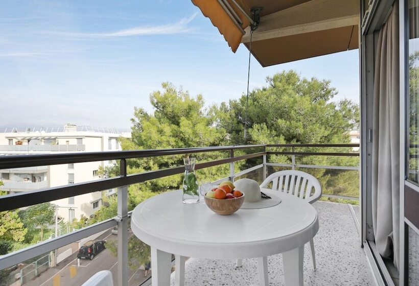 P&v Residence Saint Laurent Du Var