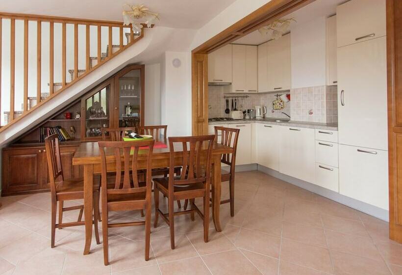 Relaxing Villa With Pool And Garden For Six Persons In Central Istria