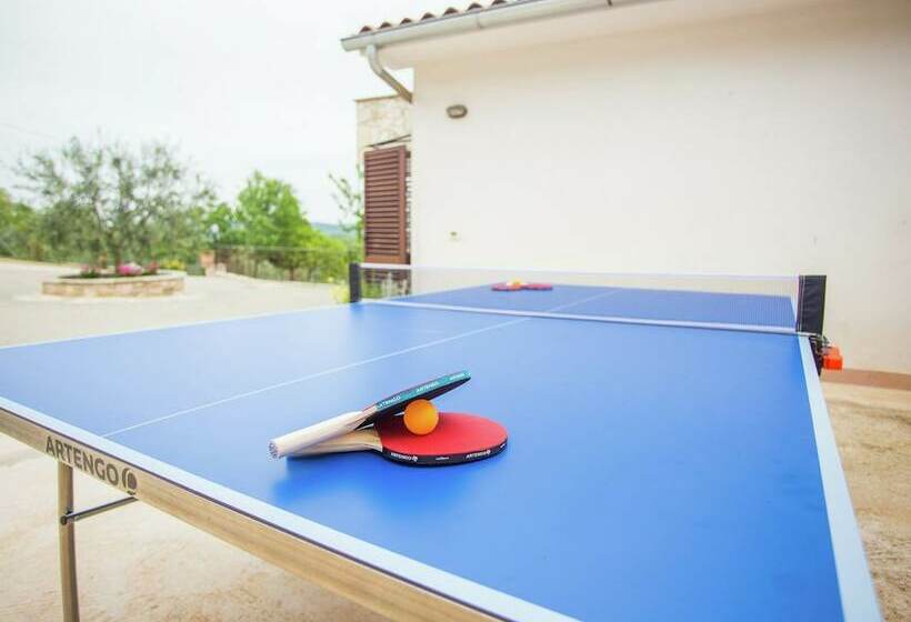 Relaxing Villa With Pool And Garden For Six Persons In Central Istria