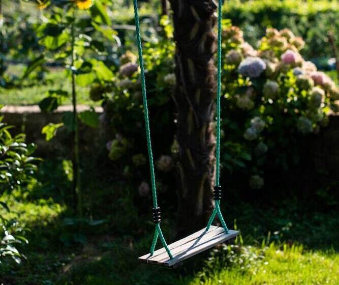 Residenz Sunflower House With A Pool And Large Garden
