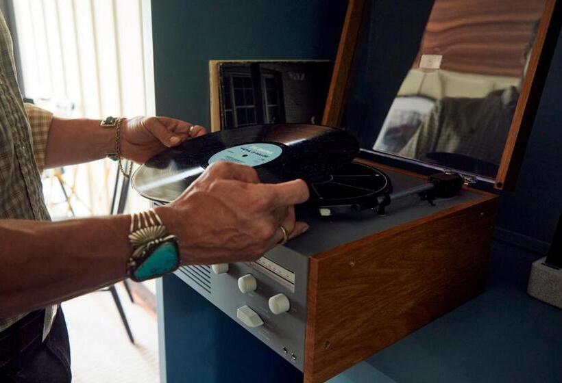 منتجع Hutton Brickyards Riverfront Hotel & Venue