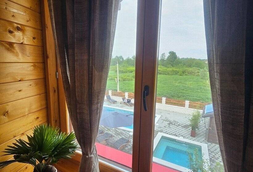 Secluded Cottage In Sveti Petar Mrežnički With Swimming Pool