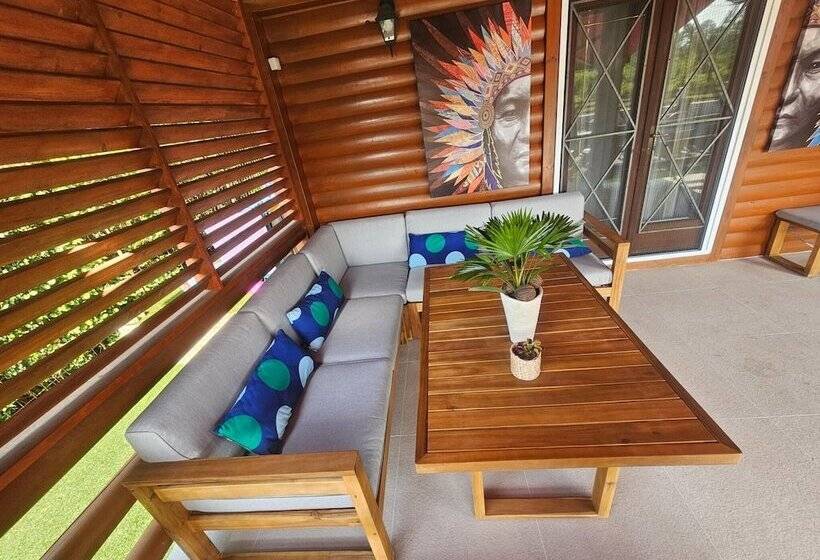 Secluded Cottage In Sveti Petar Mrežnički With Swimming Pool