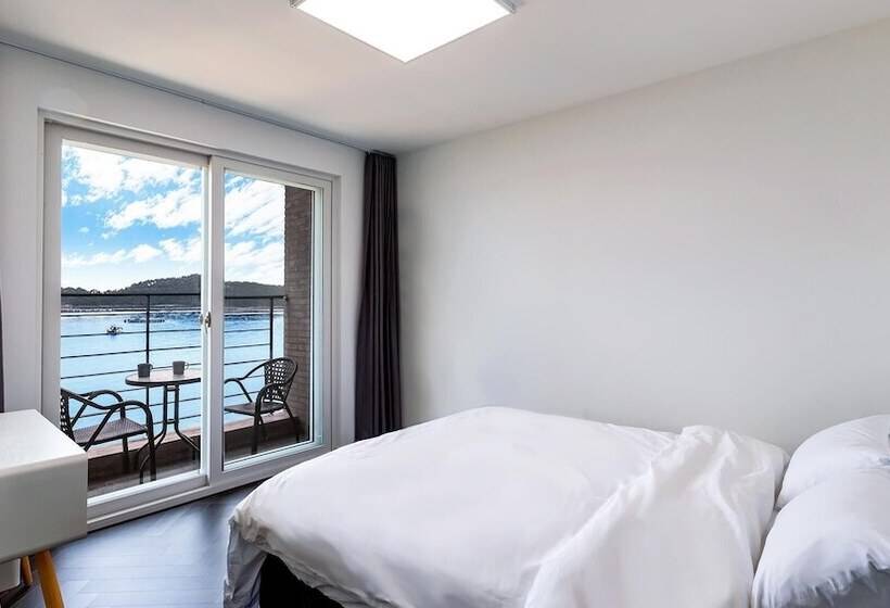 Tongyeong Fh365 Pension