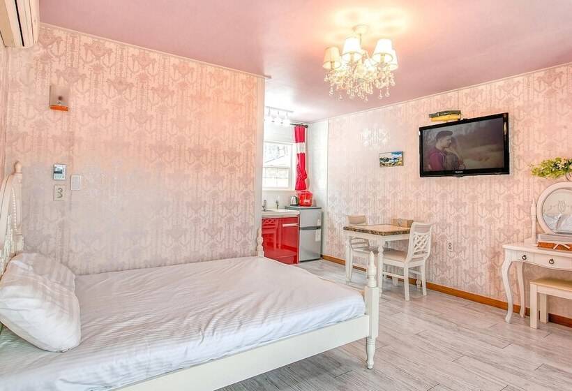 Youngheungdo Roma Spa Pension