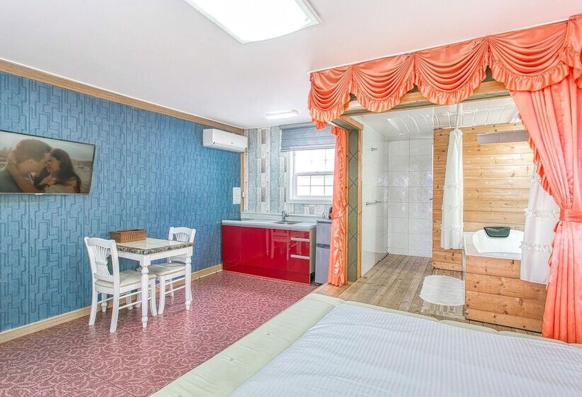 Youngheungdo Roma Spa Pension