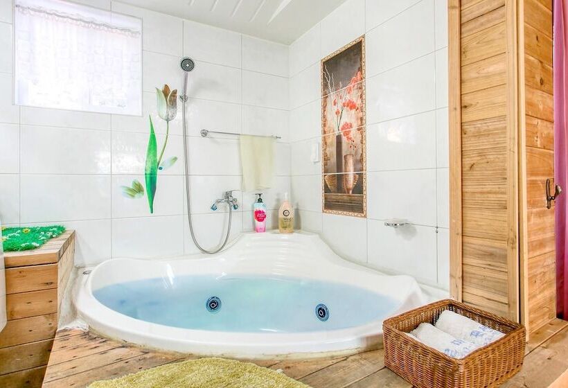 Youngheungdo Roma Spa Pension