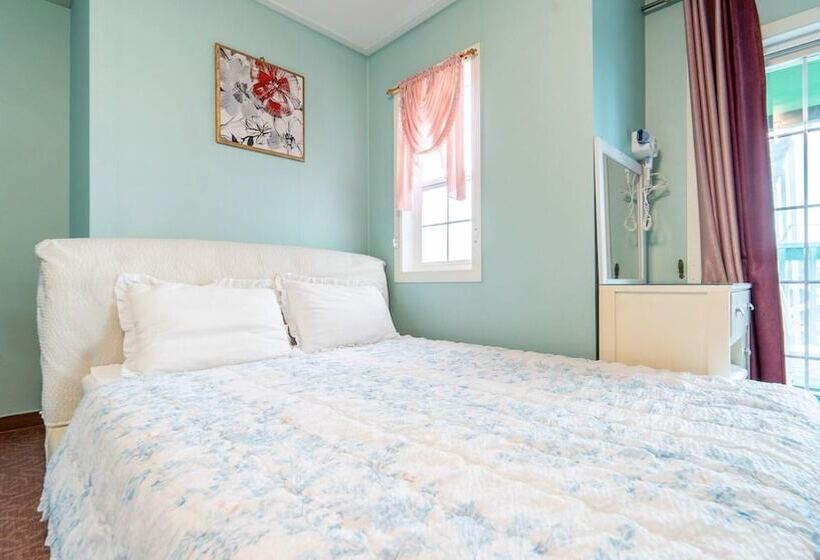 Youngheungdo Roma Spa Pension