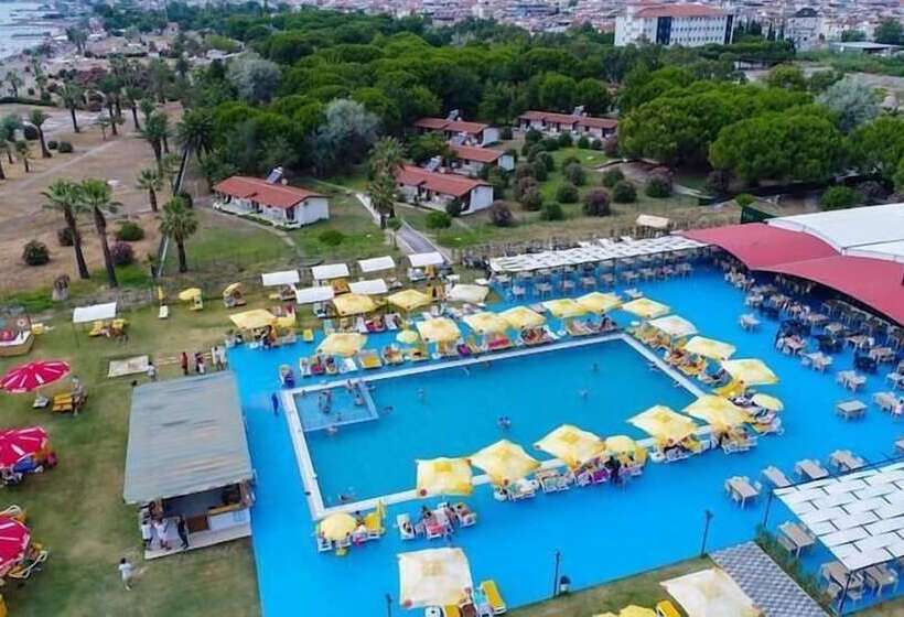 בית מלון כפרי Afytos Akcay Tatil Koyu