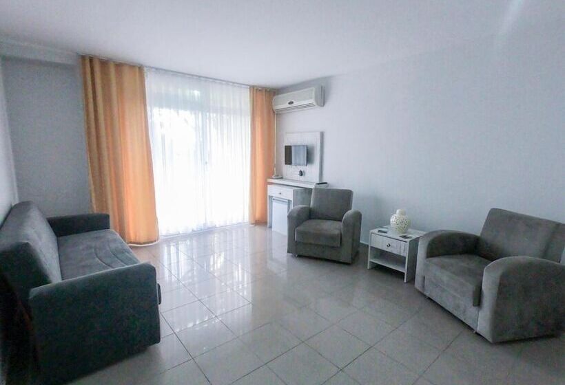 בית מלון כפרי Afytos Akcay Tatil Koyu