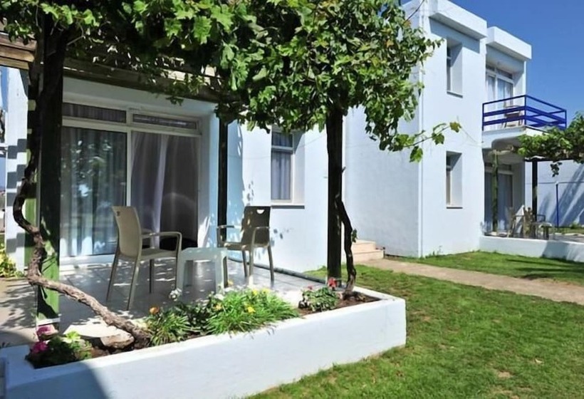 בית מלון כפרי Afytos Akcay Tatil Koyu