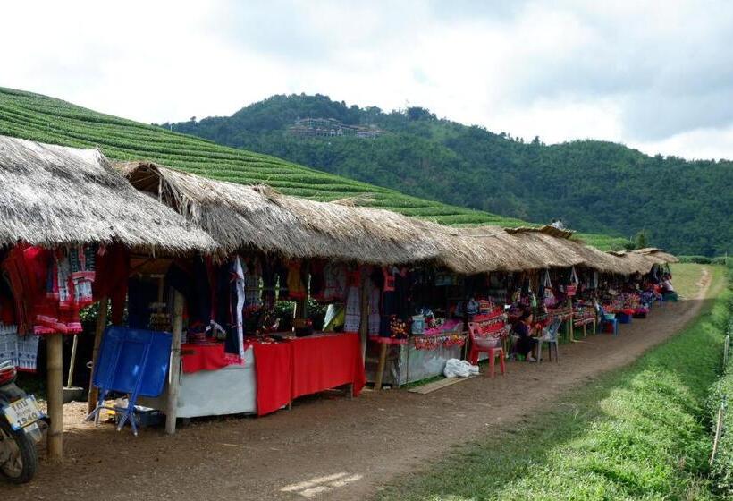 Отель Ama Maesalong