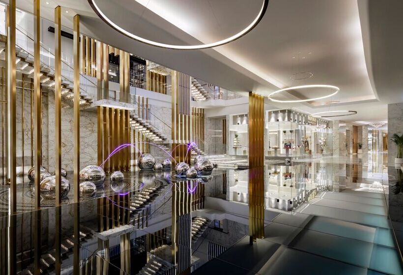 هتل Atlantis The Royal
