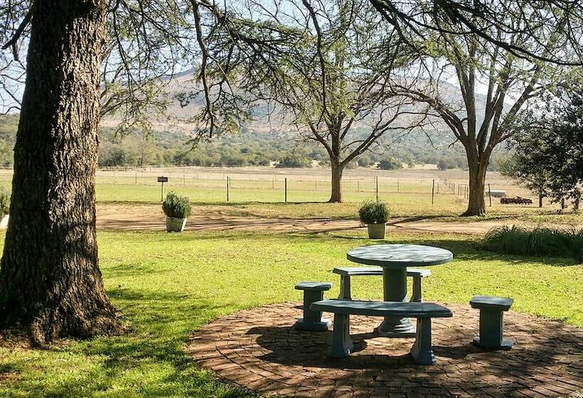 בית מלון כפרי B Sorah Luxury Tent & Venue