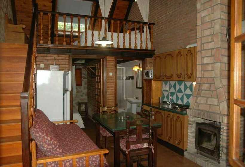 فندق Camping Bungalows Rio Jerte