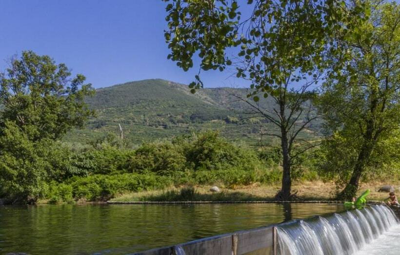 فندق Camping Bungalows Rio Jerte