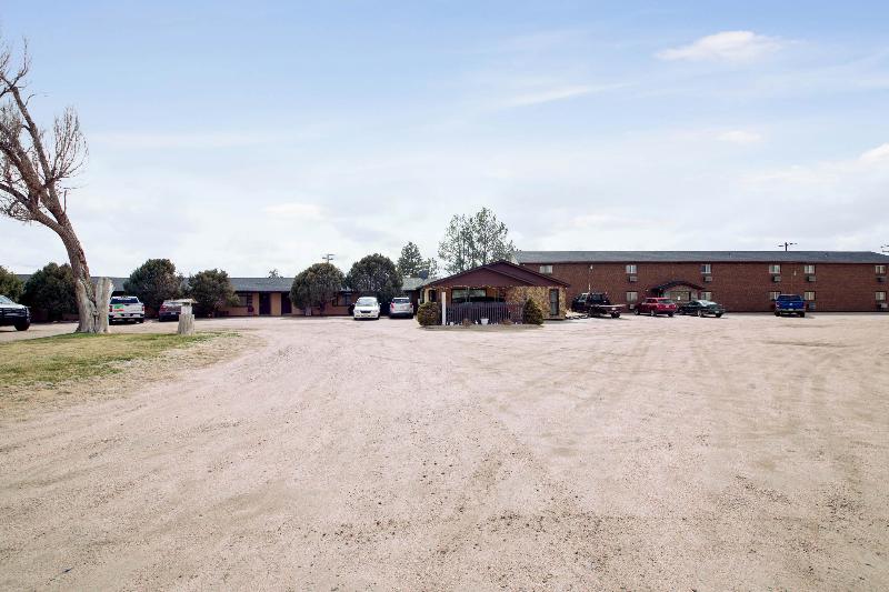 فندق Cheyenne Wells By Oyo Rooms