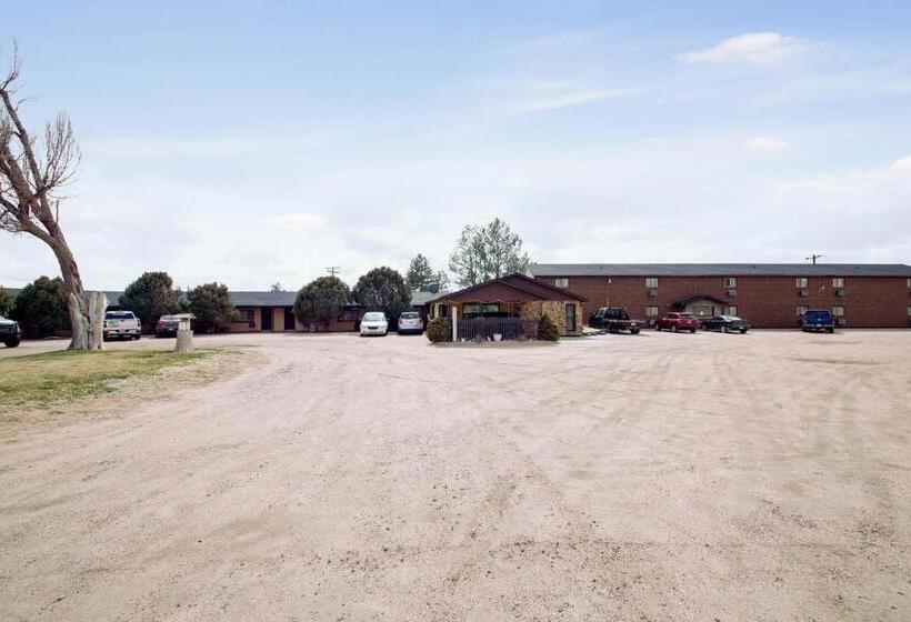 فندق Cheyenne Wells By Oyo Rooms