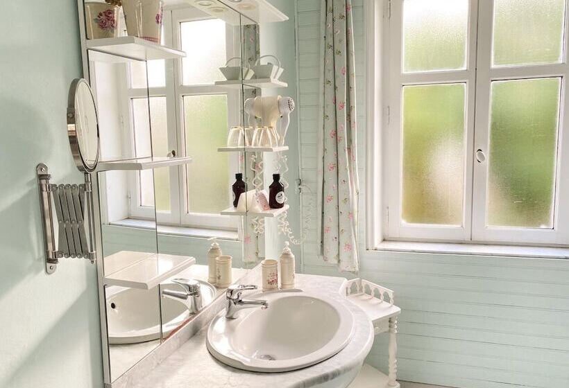 ホテル Closerie La Fontaine