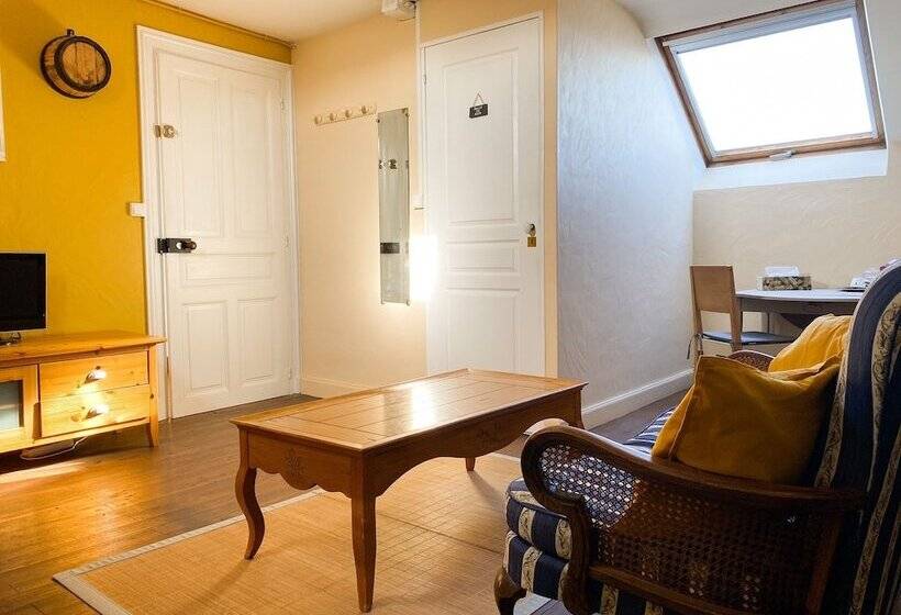 ホテル Closerie La Fontaine