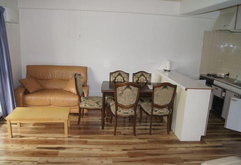 호텔 Hakuba Brownie Cottage