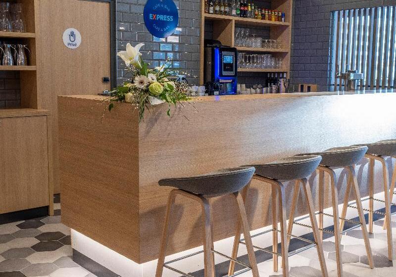 ホテル Holiday Inn Express   Nice   Grand Arenas, An Ihg