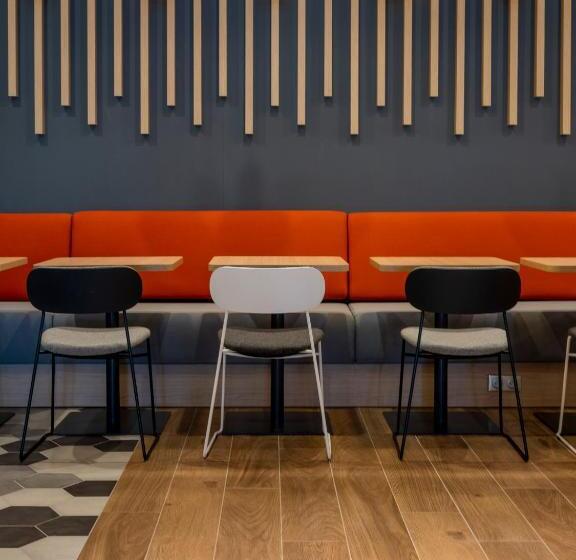 ホテル Holiday Inn Express   Nice   Grand Arenas, An Ihg