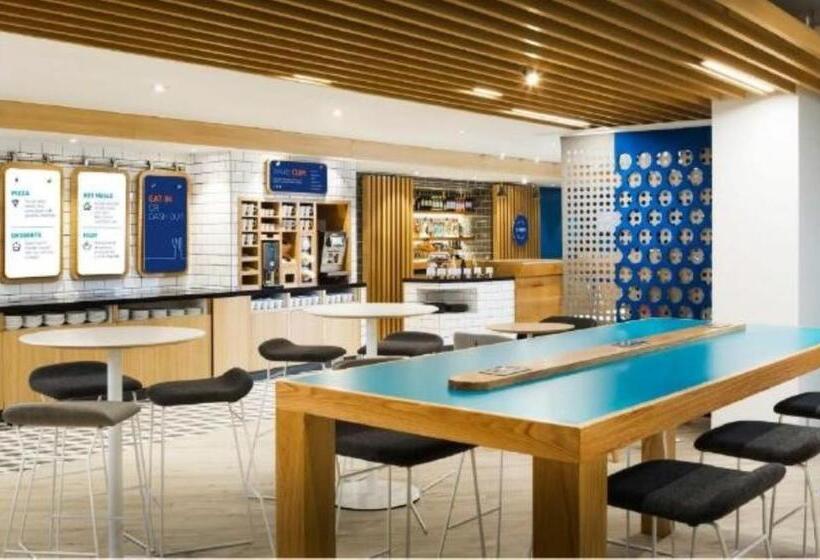 ホテル Holiday Inn Express   Nice   Grand Arenas, An Ihg