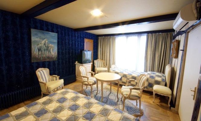 Отель Les Wyllos