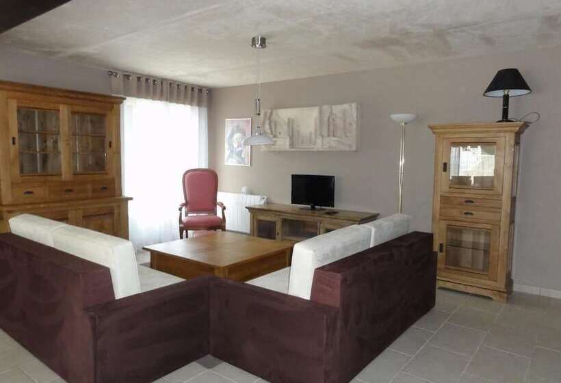 Отель Les Wyllos