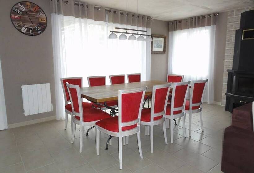 Отель Les Wyllos