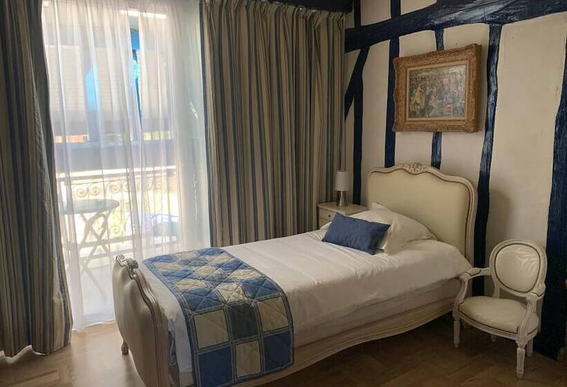 Отель Les Wyllos