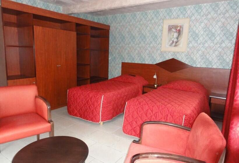 Отель Les Wyllos