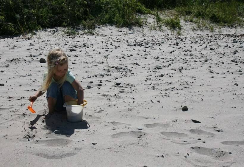 فندق Lundegård Camping & Stugby