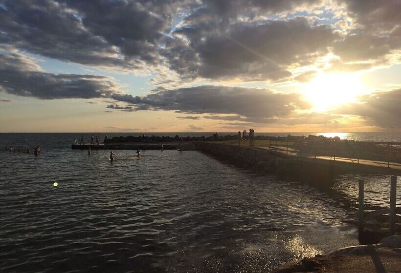 فندق Lundegård Camping & Stugby