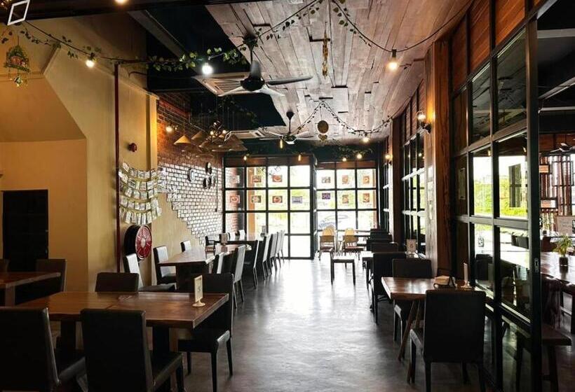 호텔 Capital O 89333 Musse