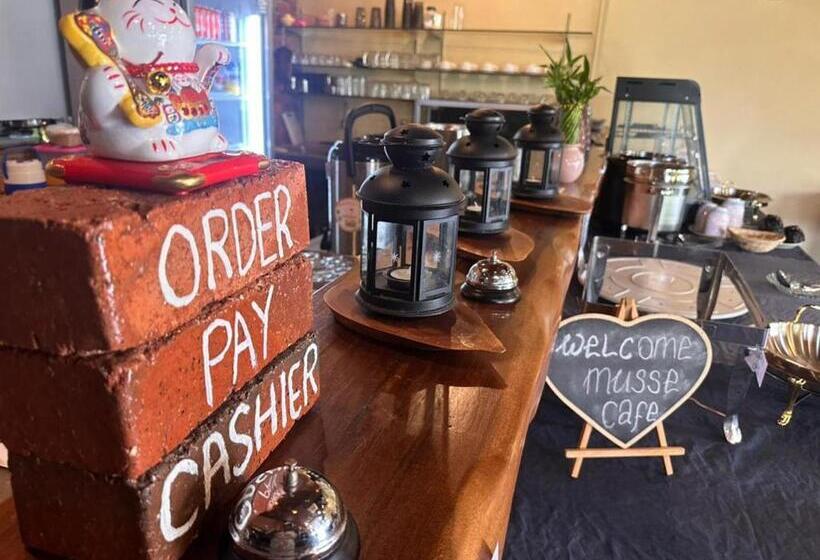 호텔 Capital O 89333 Musse