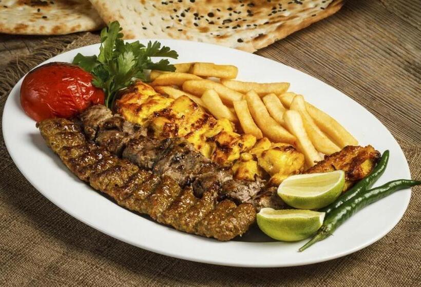 هتل Parkside Plaza Muscat