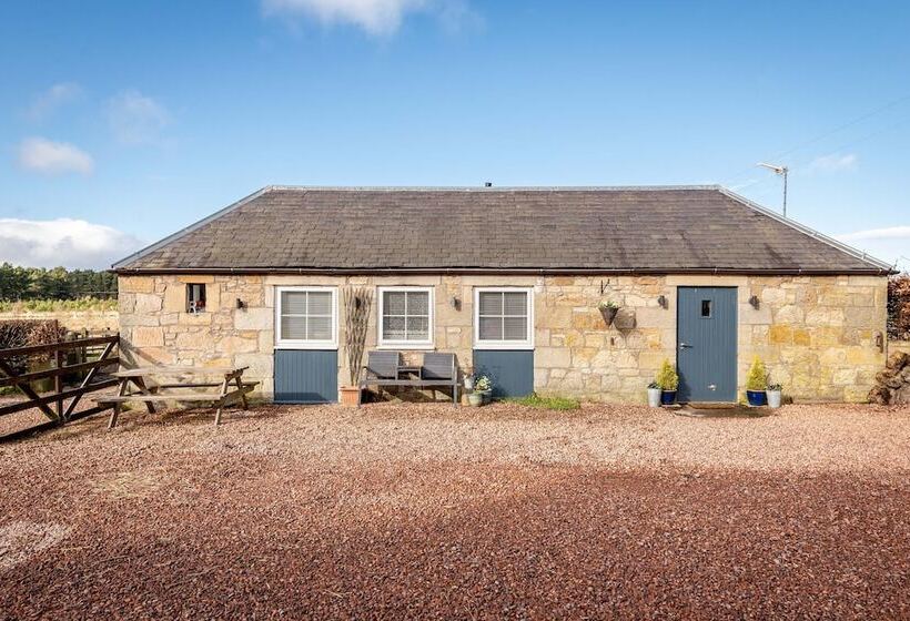 בית מלון כפרי Redlands Country Lodge Log Cabin Apartments & Weebothy