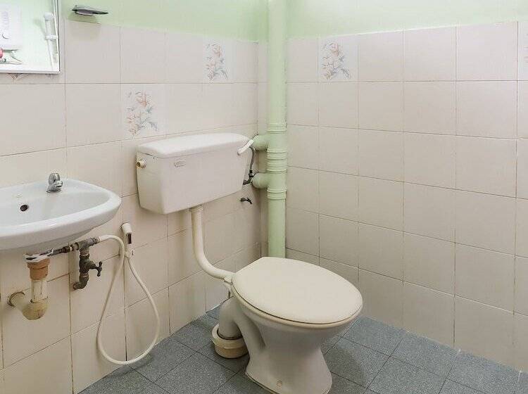 ホテル Sahara Kuala Kubu Bahru