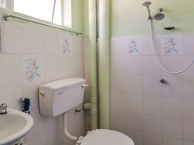 ホテル Sahara Kuala Kubu Bahru