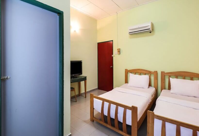 ホテル Sahara Kuala Kubu Bahru