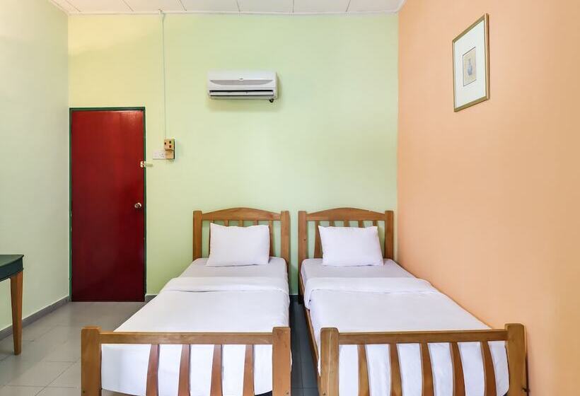 ホテル Sahara Kuala Kubu Bahru